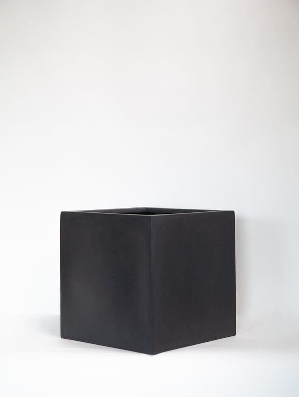 Cube plant pot in large.